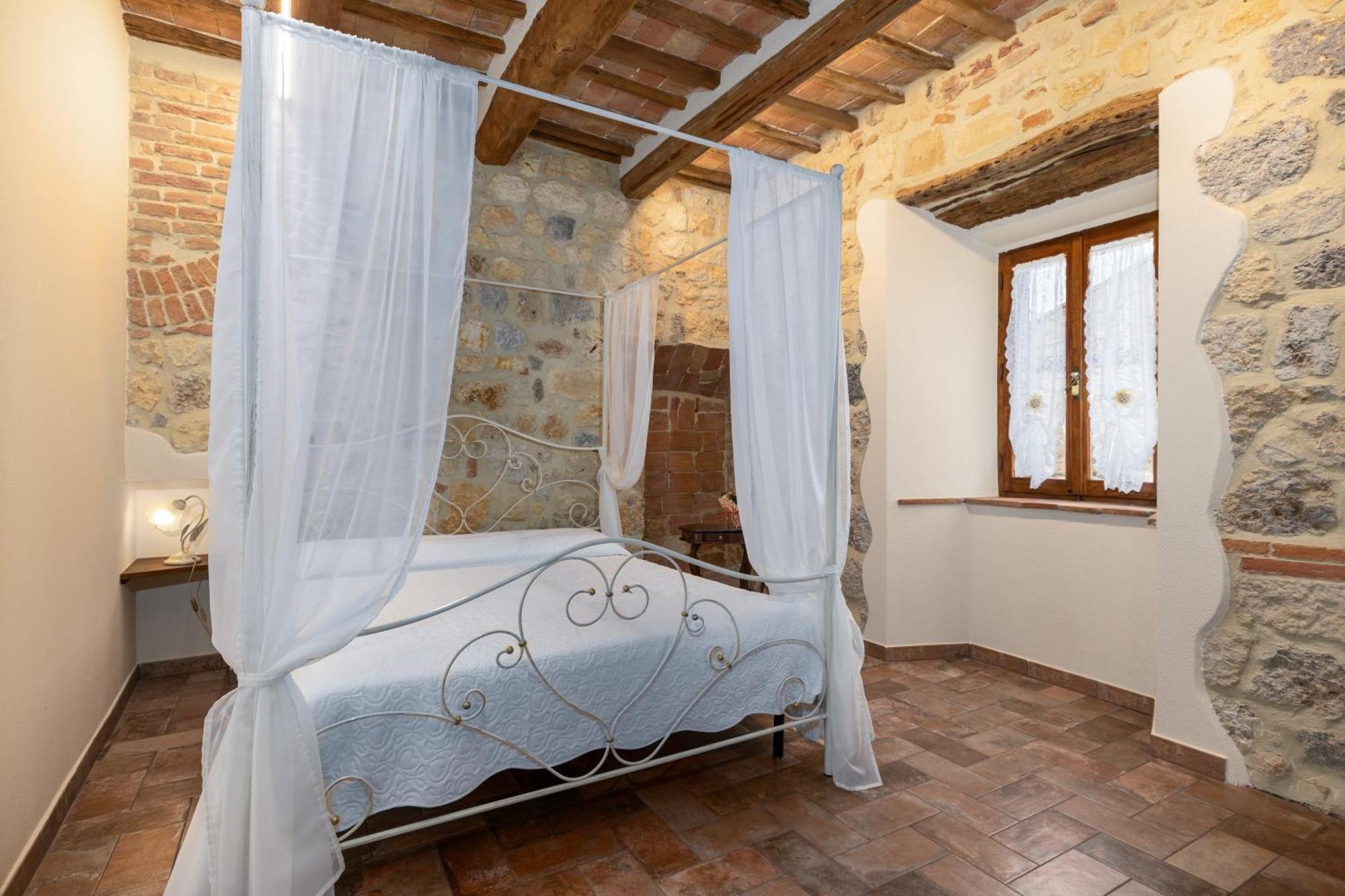 Hotel Sognare Nel Castello Monteriggioni Exteriér fotografie